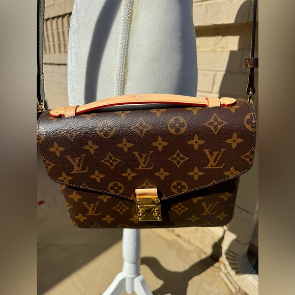 LOUIS VUITTON BAG CROSSOVER - Picture 5 of 11